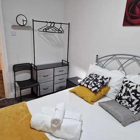 Birtley'S Diamond 3 Bed Apt, Sleeps 6 Guests Birtley  Esterno foto