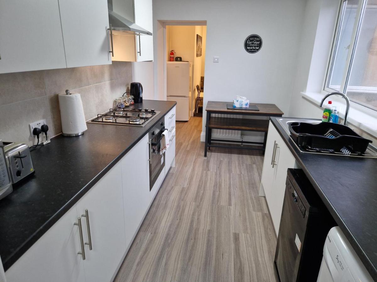 Birtley'S Diamond 3 Bed Apt, Sleeps 6 Guests Birtley  Esterno foto