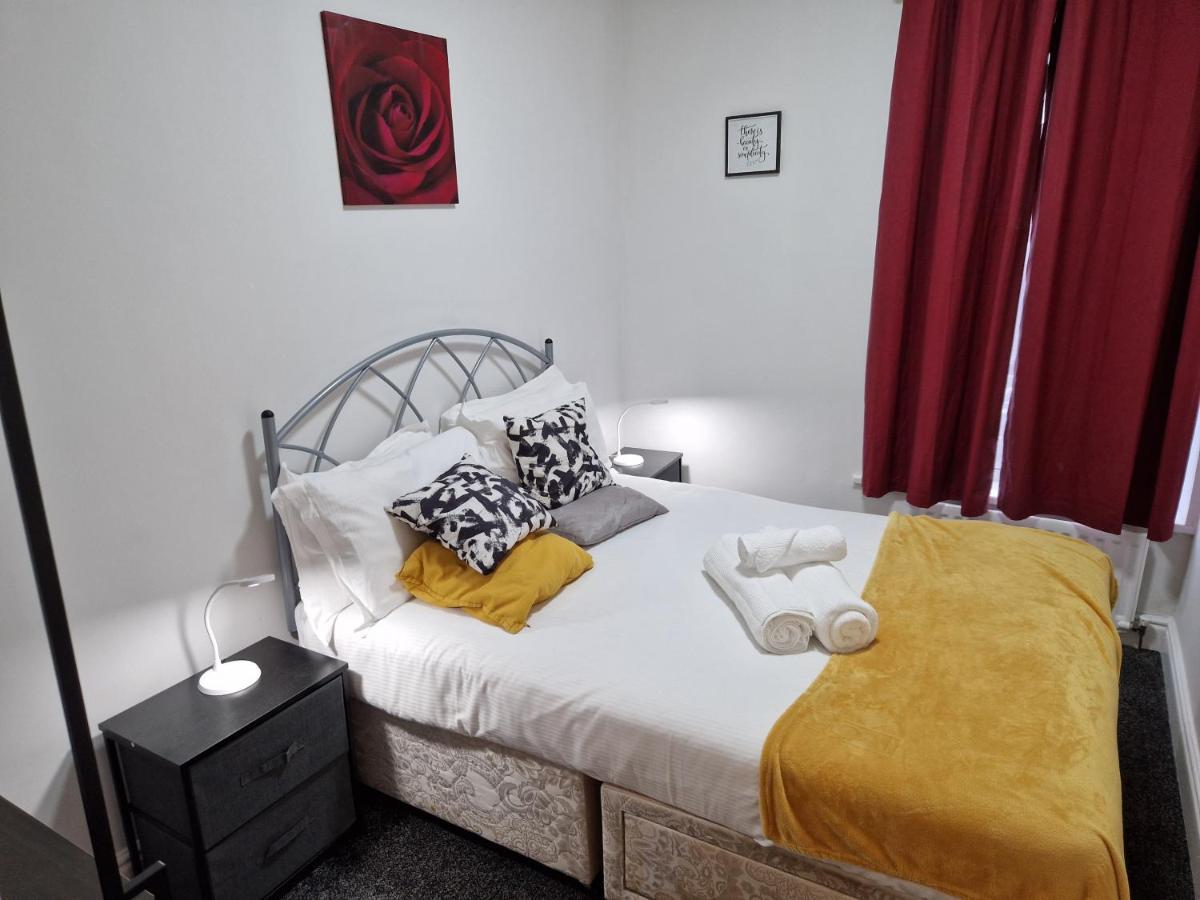 Birtley'S Diamond 3 Bed Apt, Sleeps 6 Guests Birtley  Esterno foto