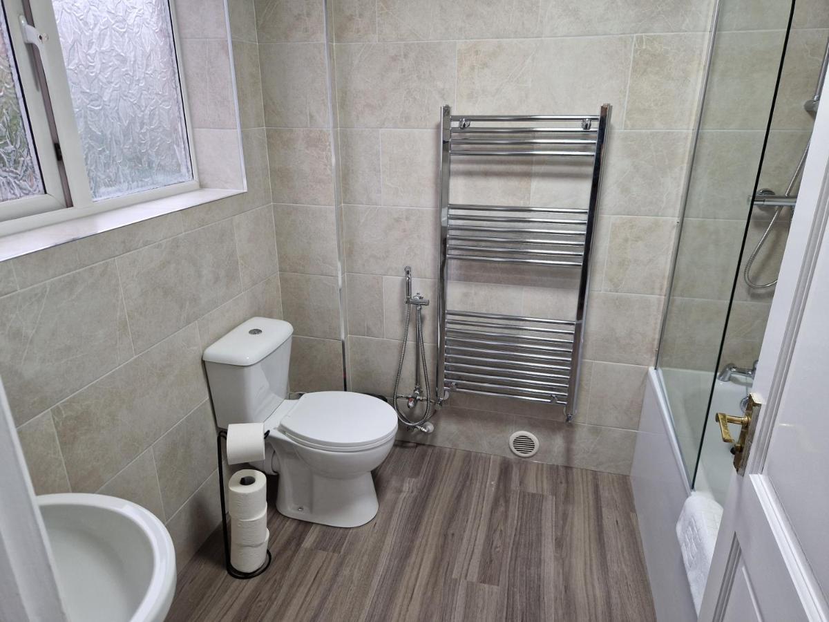 Birtley'S Diamond 3 Bed Apt, Sleeps 6 Guests Birtley  Esterno foto
